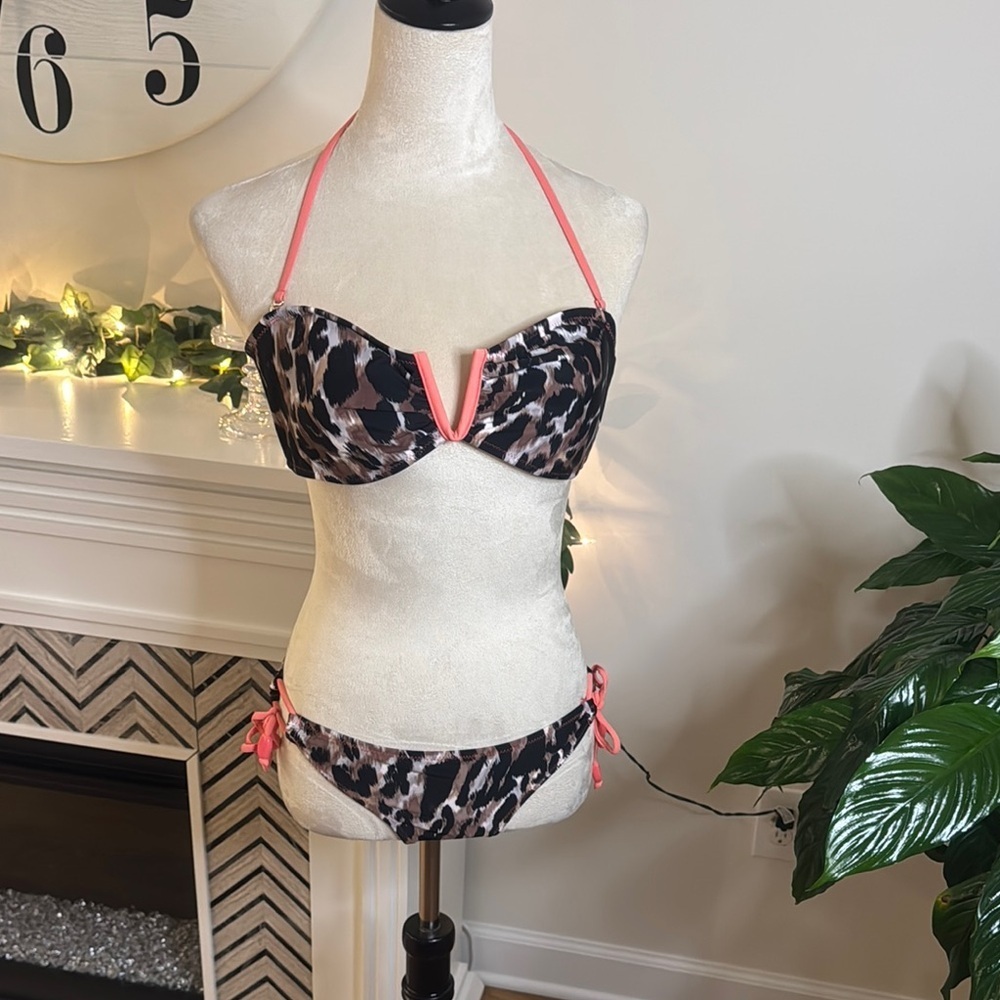 Xhilaration Coral and Leopard Bikini Bottom